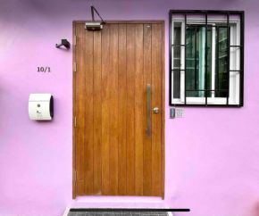 Purple House King BR Walk to Grand Palace